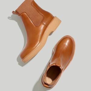 Madewell The Camryn Chelsea Boot in Leather